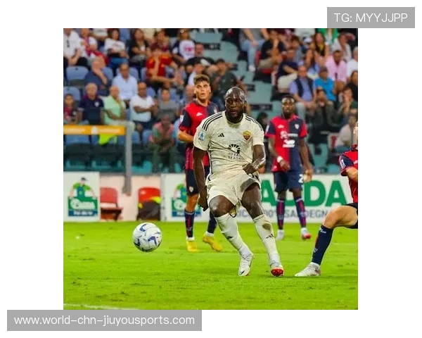 伊萨克合练状态爆棚！红军锋线有他太恐怖了！，伊萨克线he是哪个