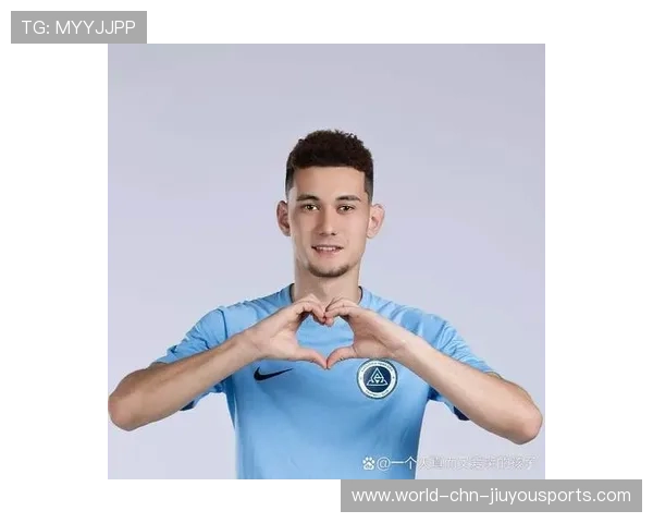 球员在国家队表现出色被俱乐部列入重点观察名单，国家队球员足球