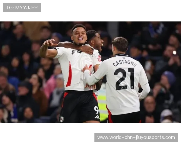 英超豪门状态起伏不定赛季走势成谜，英超土豪